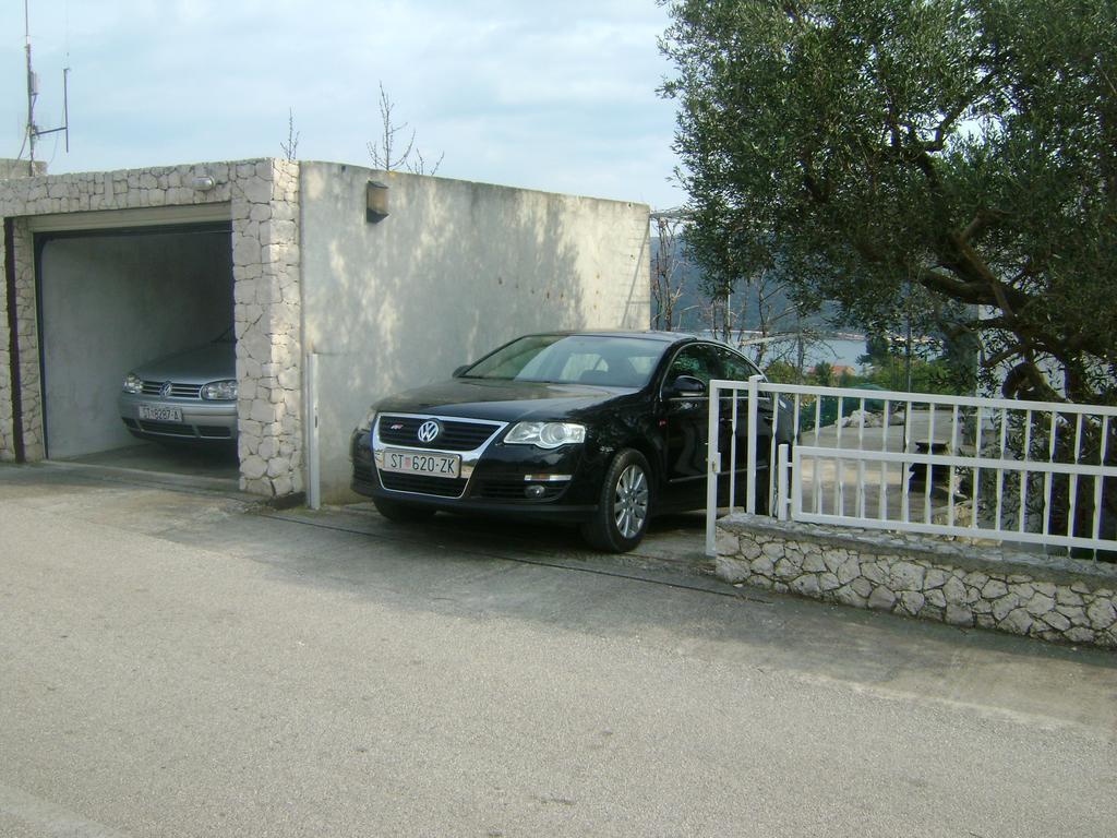 Apartment Golubica 2 Marina Exterior photo