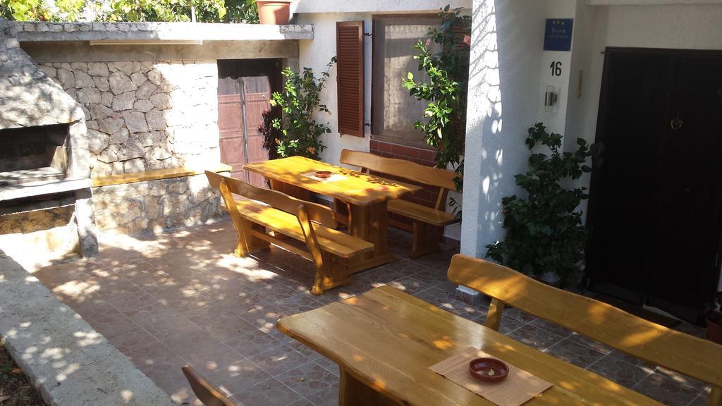Apartment Golubica 2 Marina Exterior photo